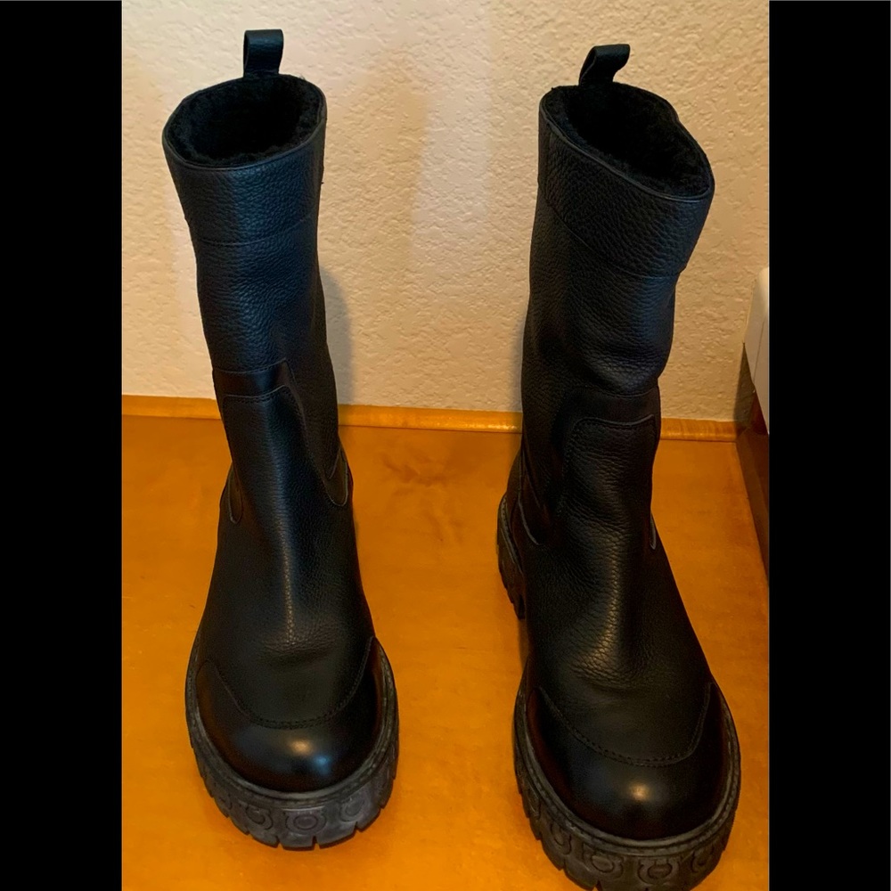 Salvatore Ferragamo boots size 7.5